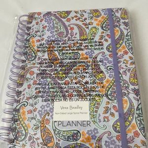 Vera Bradley large planner undated